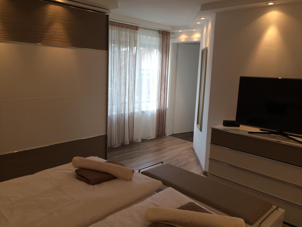 Leiner Apartman Apartment Heviz Room photo