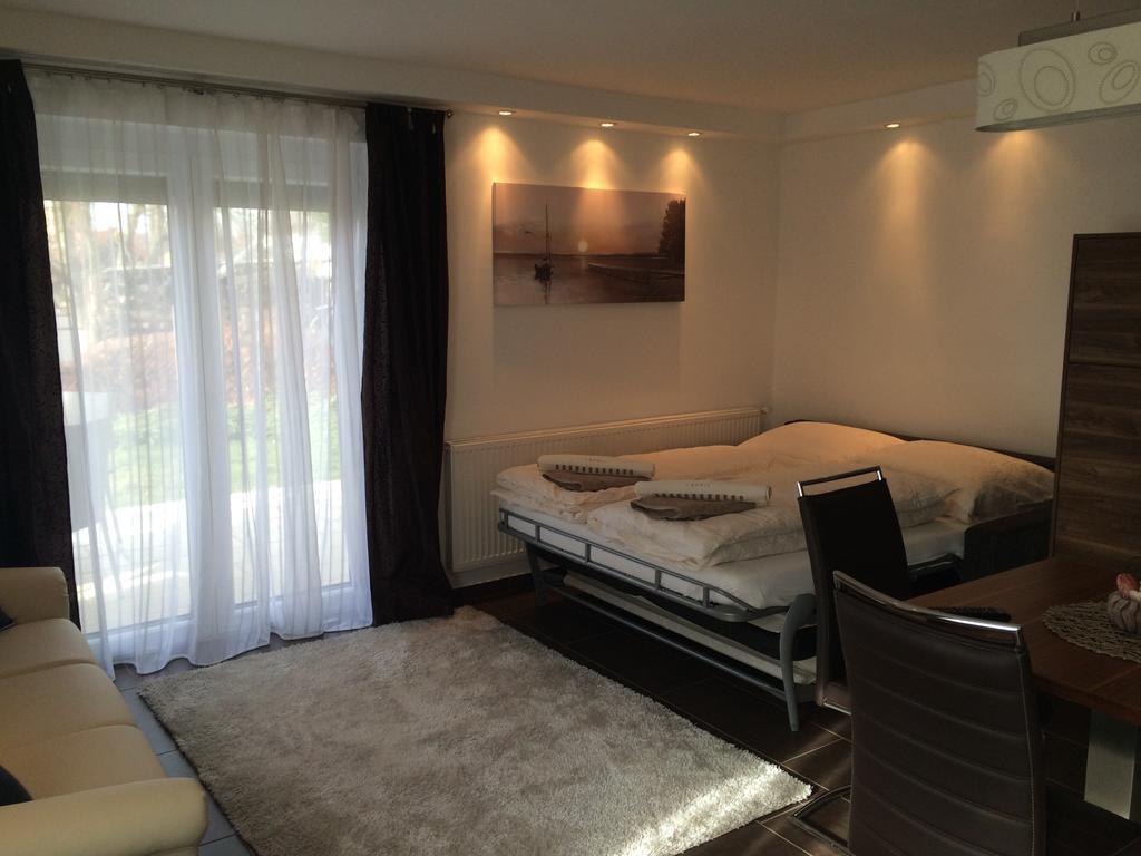 Leiner Apartman Apartment Heviz Room photo