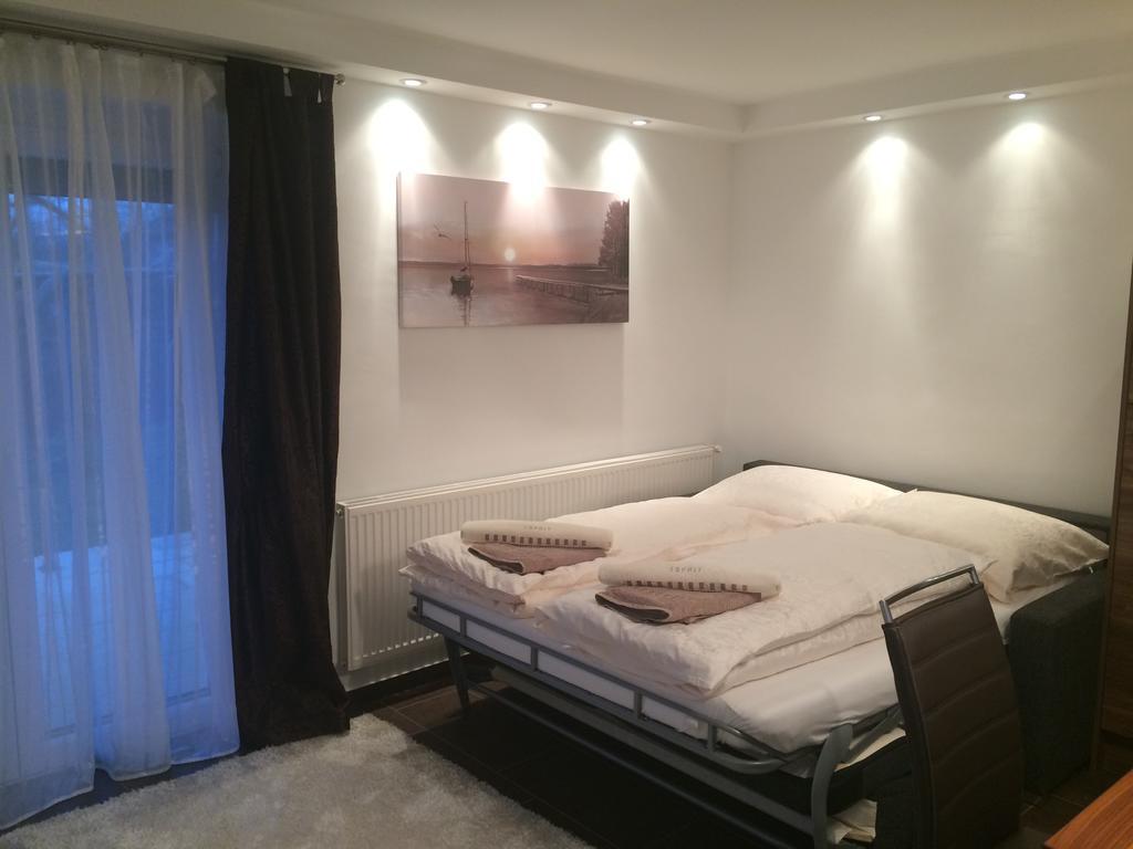 Leiner Apartman Apartment Heviz Room photo